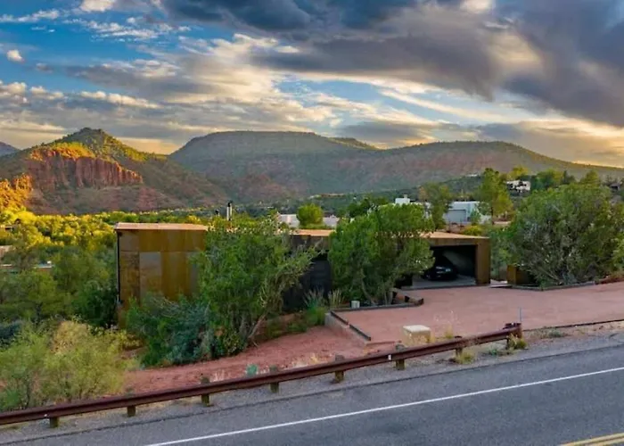 Telescope House With 360 Desert Views For Family Holiday home Sedona