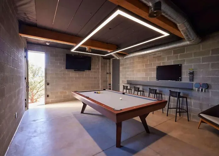Telescope House With 360 Desert Views For Family Holiday home *
